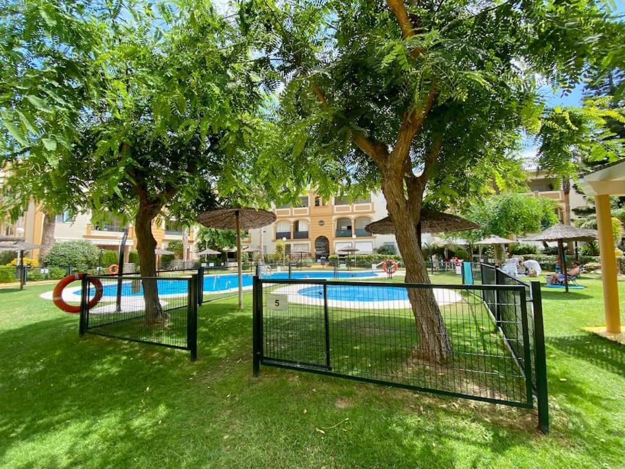 Palacio Playa Y Piscina Grupo Ac Gestion * Cadis
